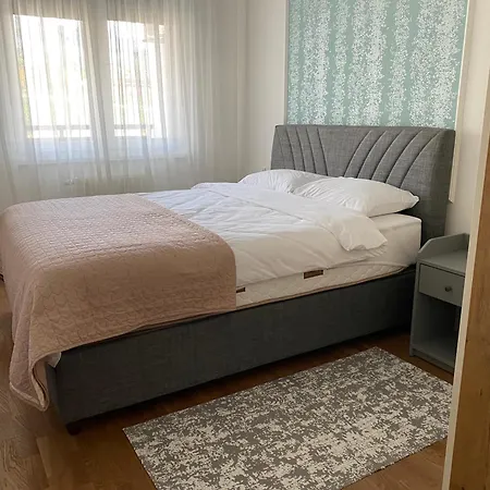 Apartment Zeus *
